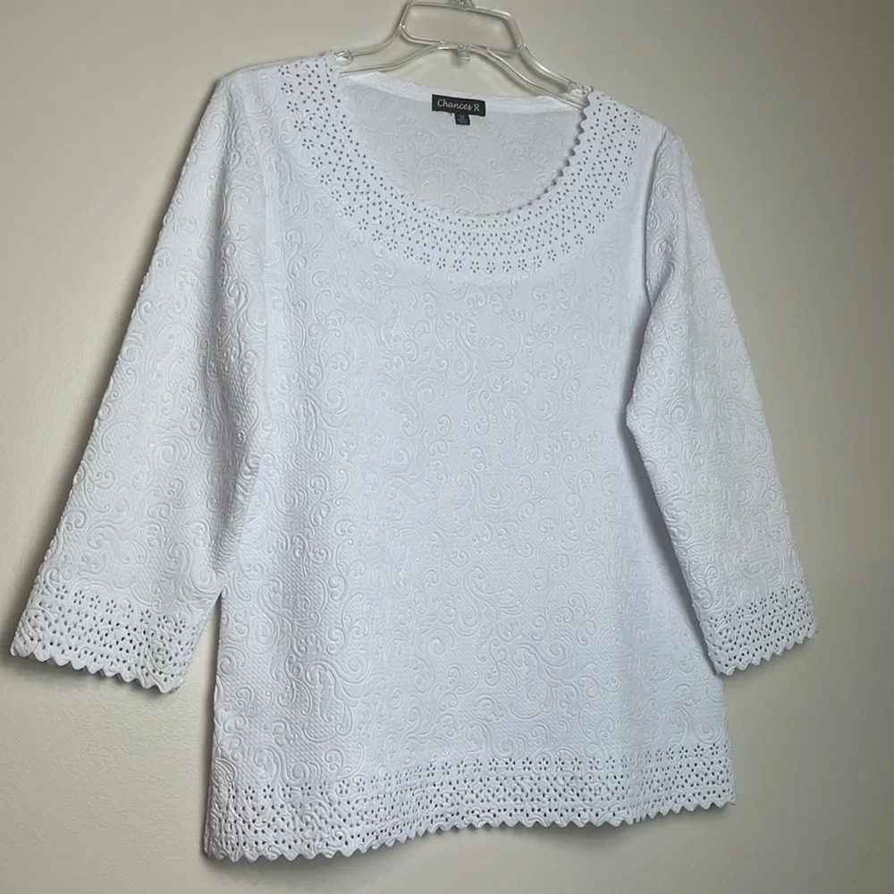 💛 White 3/4 Floral Detail Blouse Size M